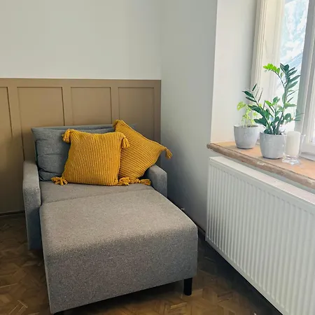 Dom Z Ogrodem W Zaciszu W-wy *