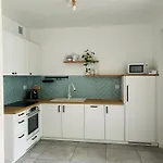 Dom Z Ogrodem W Zaciszu W-wy Prázdninový dům *