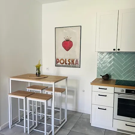 Дом отдыха Dom Z Ogrodem W Zaciszu W-wy Варшава
