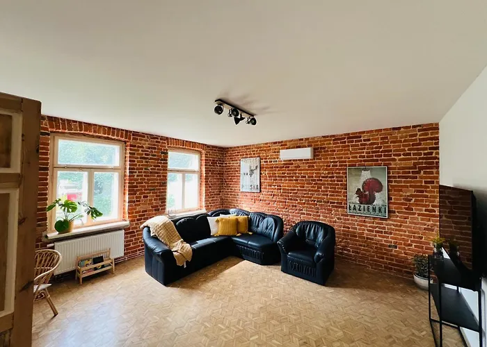 Dom Z Ogrodem W Zaciszu W-wy Warszawa