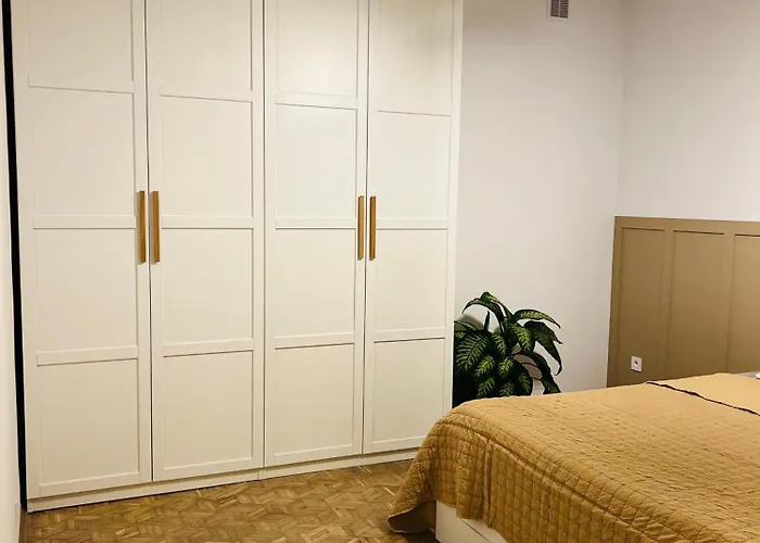 Dom Z Ogrodem W Zaciszu W-wy Dom wakacyjny