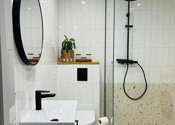 Dom wakacyjny Dom Z Ogrodem W Zaciszu W-wy *